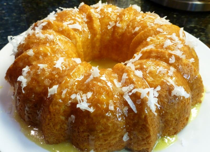 Gâteaux à l'ananas et à la noix de coco