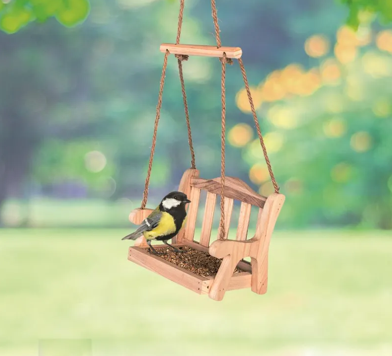 fabriquer une mangeoire à oiseaux