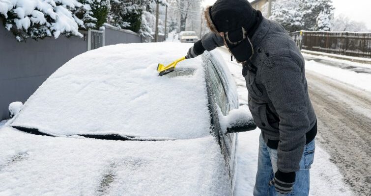 Découvrez comment utiliser ce produit de manière astucieuse pour simplifier vos matinées glacées.